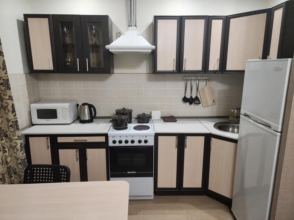 Квартира Уютная студия с видом на город рядом с вокзалом — аренда посуточно в Чебаркуль