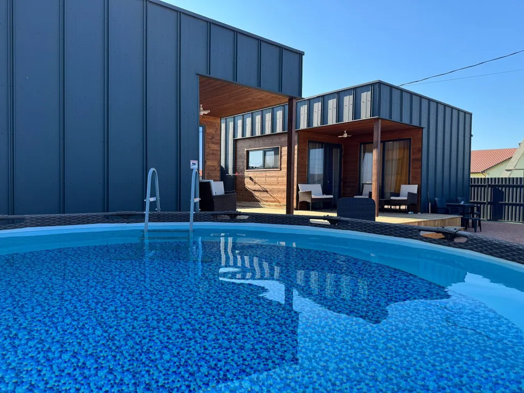 Коттедж 2-комнатный Дом — аренда посуточно в Голубицкая