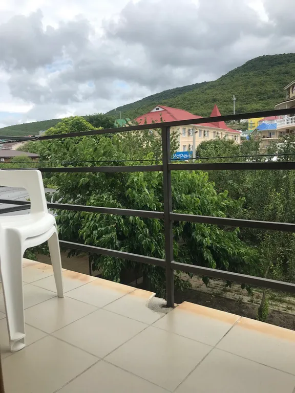 Стильная студия с видом на горы