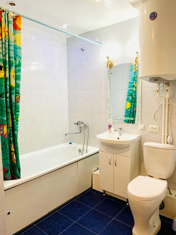 Просторная квартира, 3 спальных места. рядом с ТРЦ Каскад и Олимп