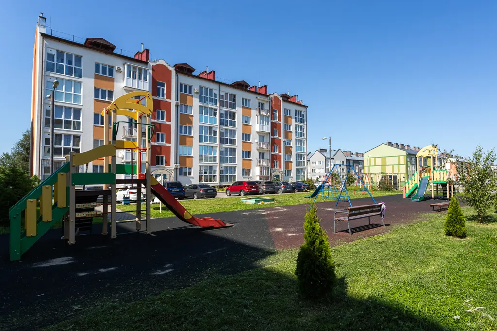 Just rent this apartment)