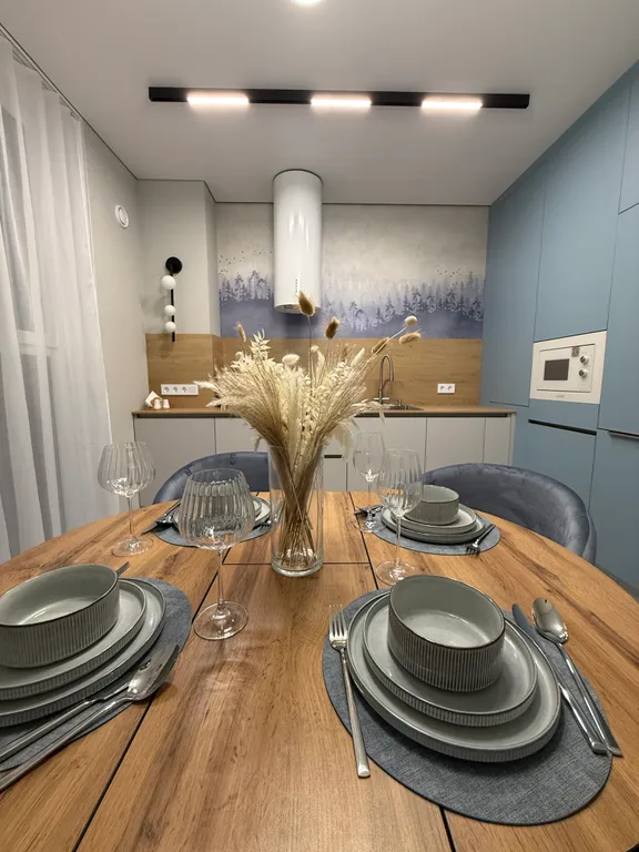 Семейная квартира с дизайнерским ремонтом и прекрасным видом из окон