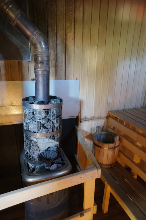 Коттедж с теплым бассейном