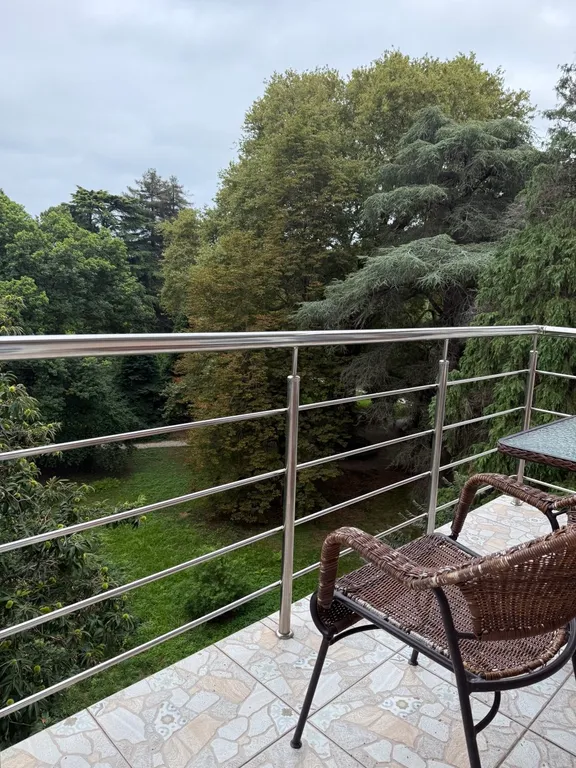 Квартира Квартира Уютная студия с видом и ароматами Южного дендрологического парка — Сириус