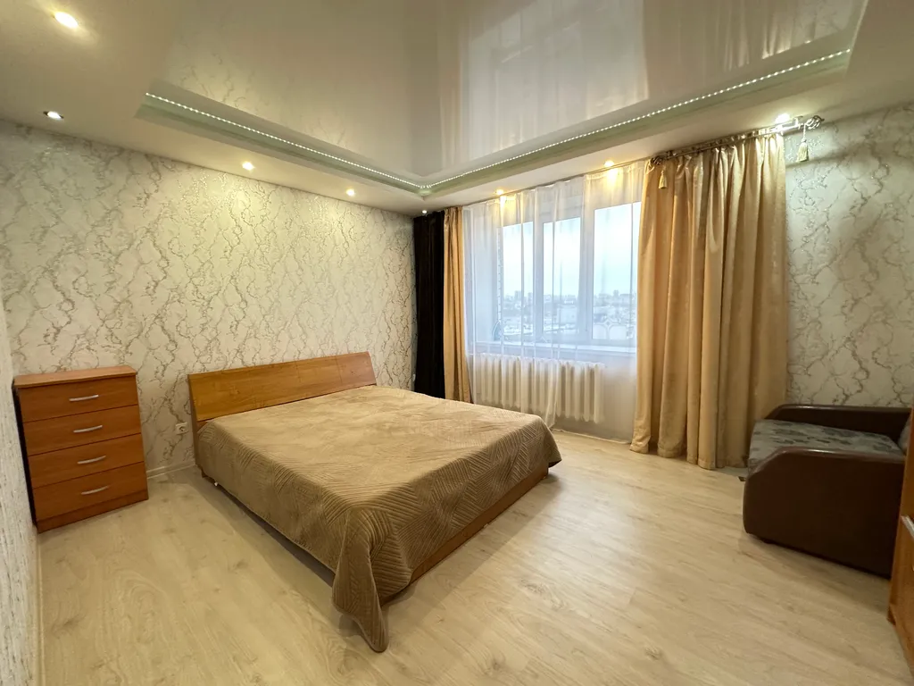 Уютная двухкомнатная квартира в центре города — аренда посуточно в Ижевск