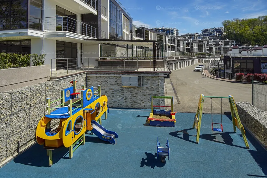 Апартамент с большой террасой