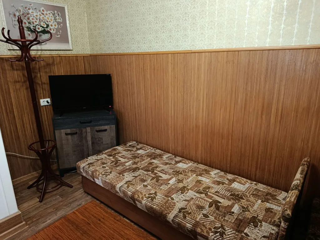 Квартира Бюджетный комфортный номер — аренда посуточно в Алупка