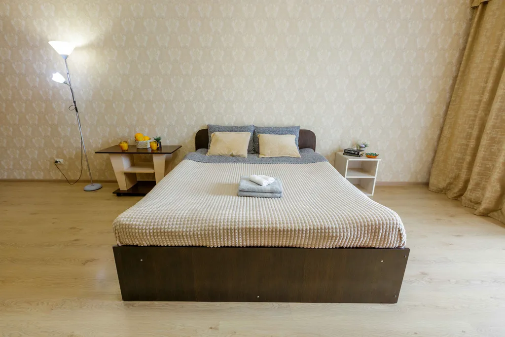 Светлая квартира с панорамными окнами в 10 минутах от парка в центре