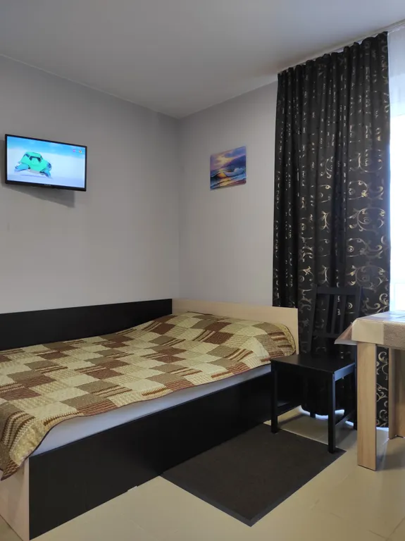 Квартира Luxe-евродвушка - в частном подворье, до 6-ти мест