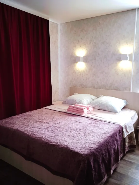 Светлая уютная квартира в центре города — аренда посуточно в Каменск-Шахтинский