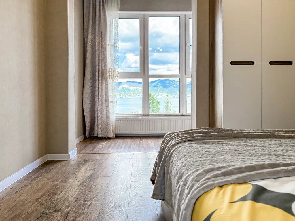 Квартира на набережной