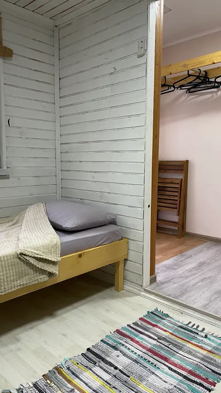 Квартира Квартира Трехместный номер с 1 двуспальной и 1 односпальной кроватями — Геленджик