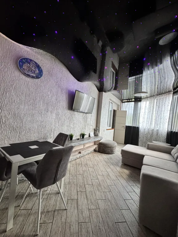 Омск, Кировский у ТЦ Мега