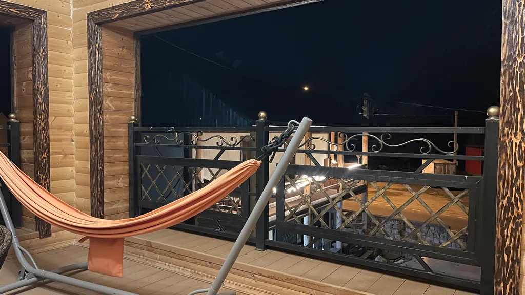 Домик с видом на горы