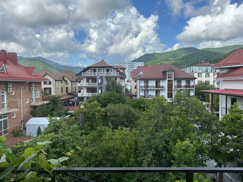 Квартира Квартира Трехместный номер 4 в частном доме Лужайка — Лазаревское