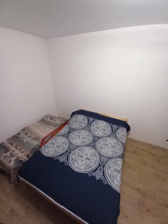 новый благоустроенный дом в тихом месте