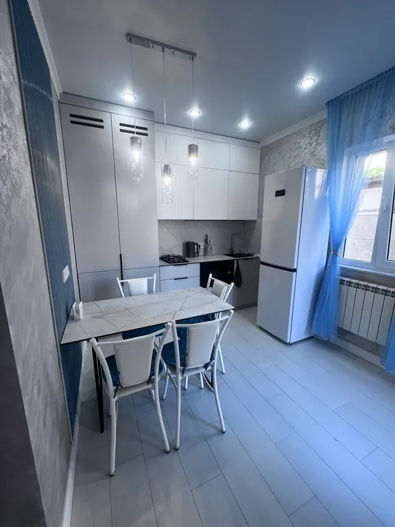 Уютный дом в центре города рядом с Черным морем