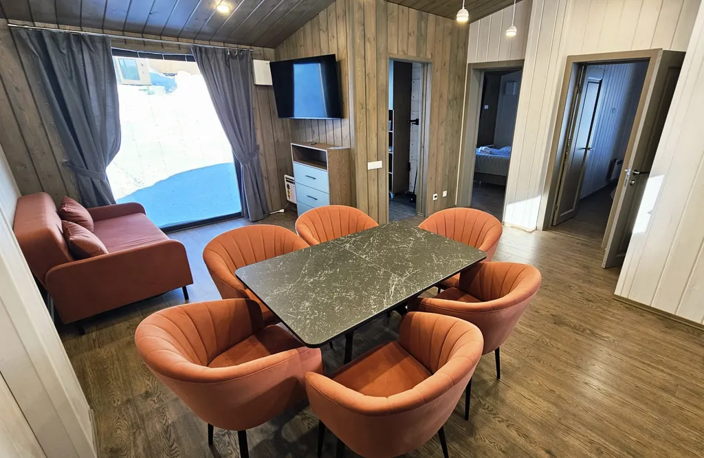 Далеко и надолго