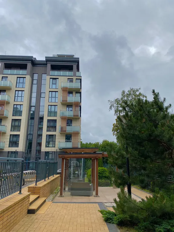 Светлые апарты с собственной террасой у самого моря