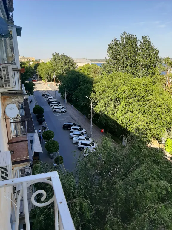 Квартира Видовая квартира с балконом над Волгой, центральной набережной и парком — Волгоград