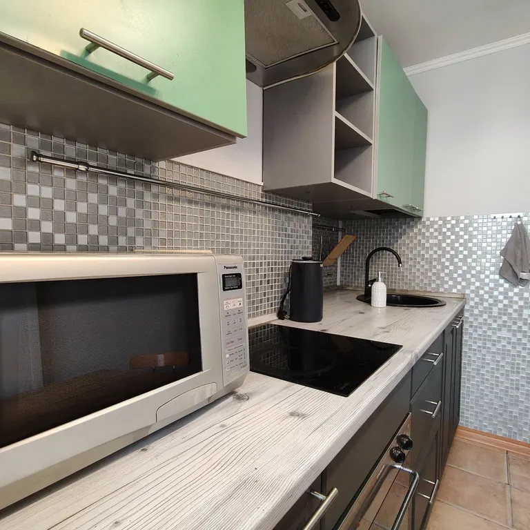 Двухкомнатная квартира недалеко от больницы Пирогова