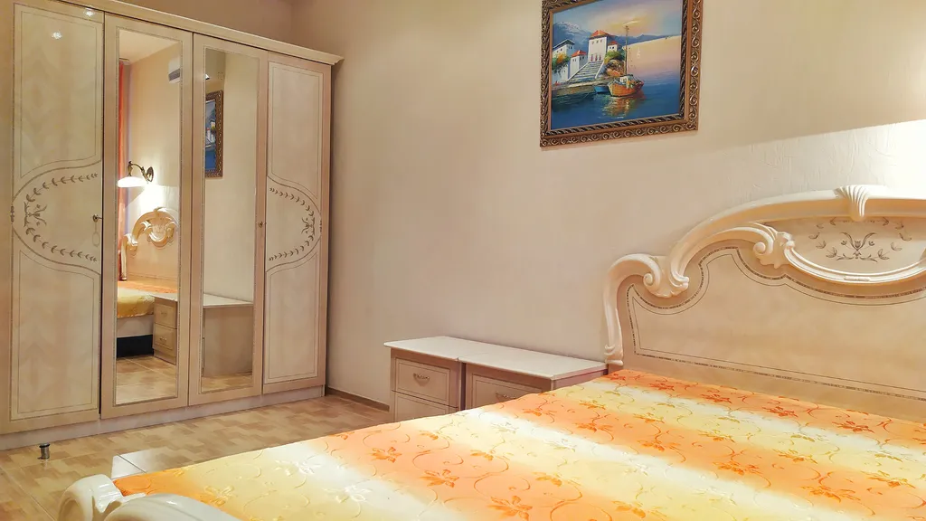 Апартамент на первой линии у самого синего Чёрного моря