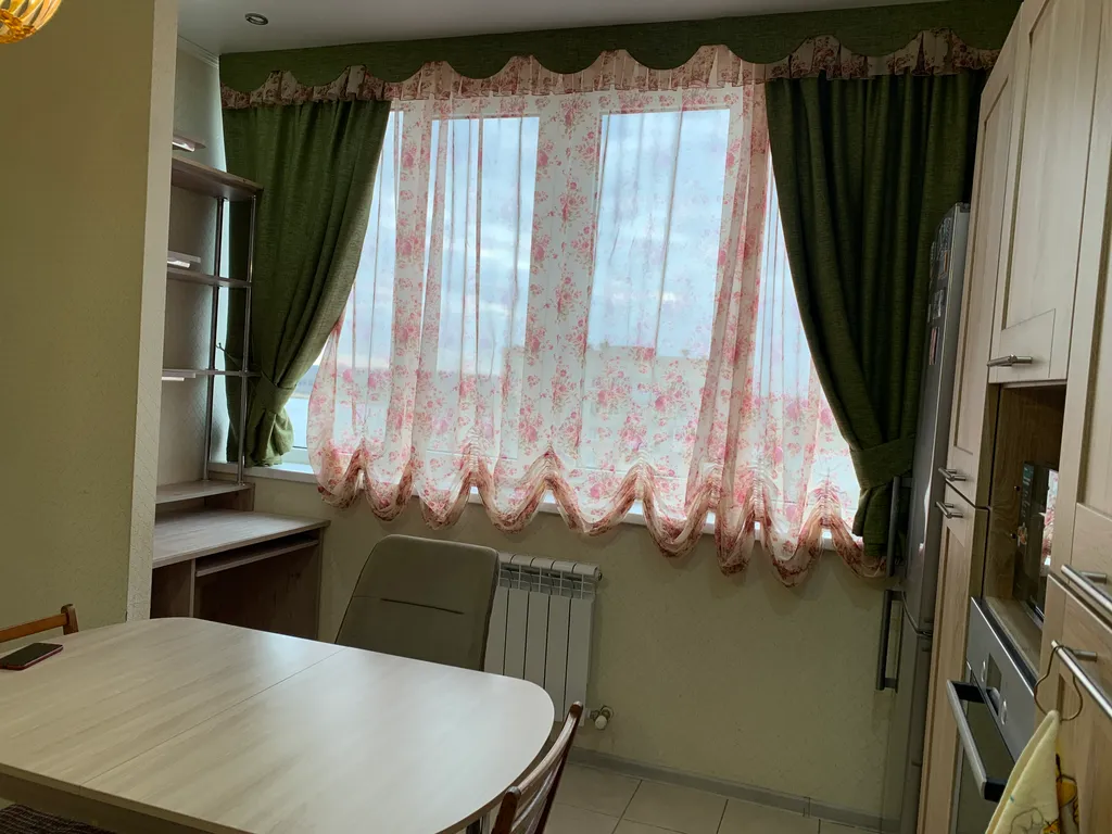 Однокомнатная квартира с видом на Волгу