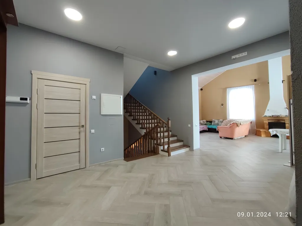 Добрый дом с баней и большим залом-камином