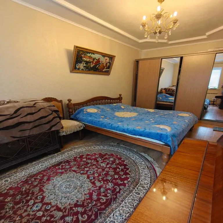 Честный дом неподалеку от моря