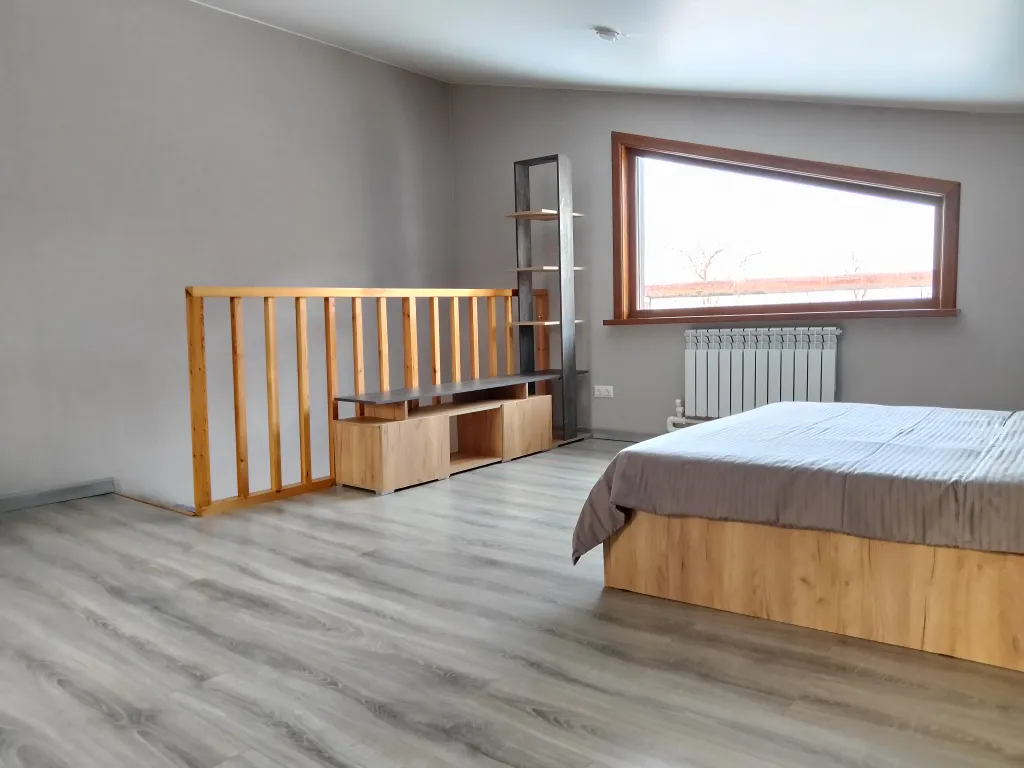 Домик с видом на озеро