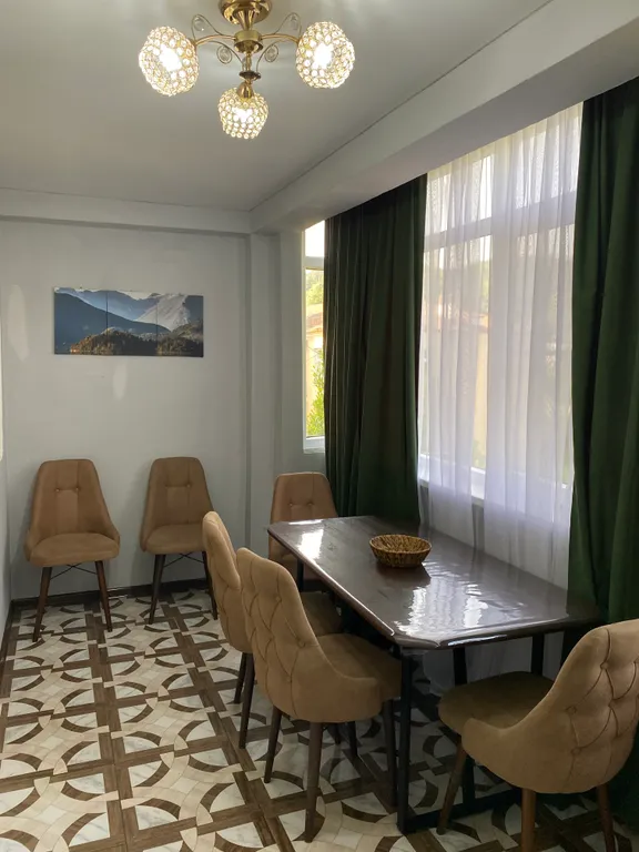 Квартира Комфортная 3-комнатная квартира на берегу песчаного пляжа — Сухум