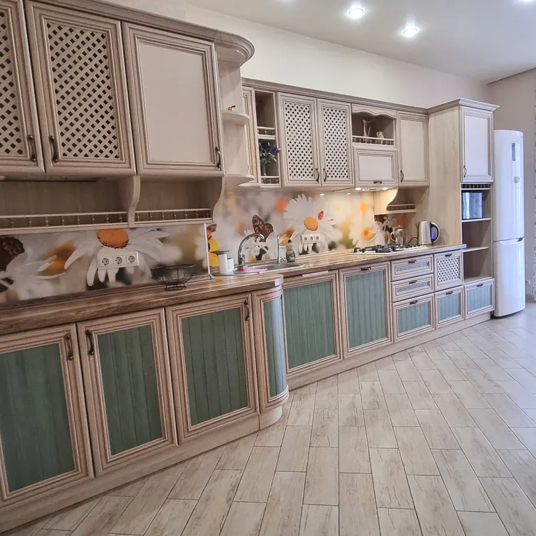 Просторная квартира с открытым балконом в новом ЖК Гоголь — аренда посуточно в Геленджик