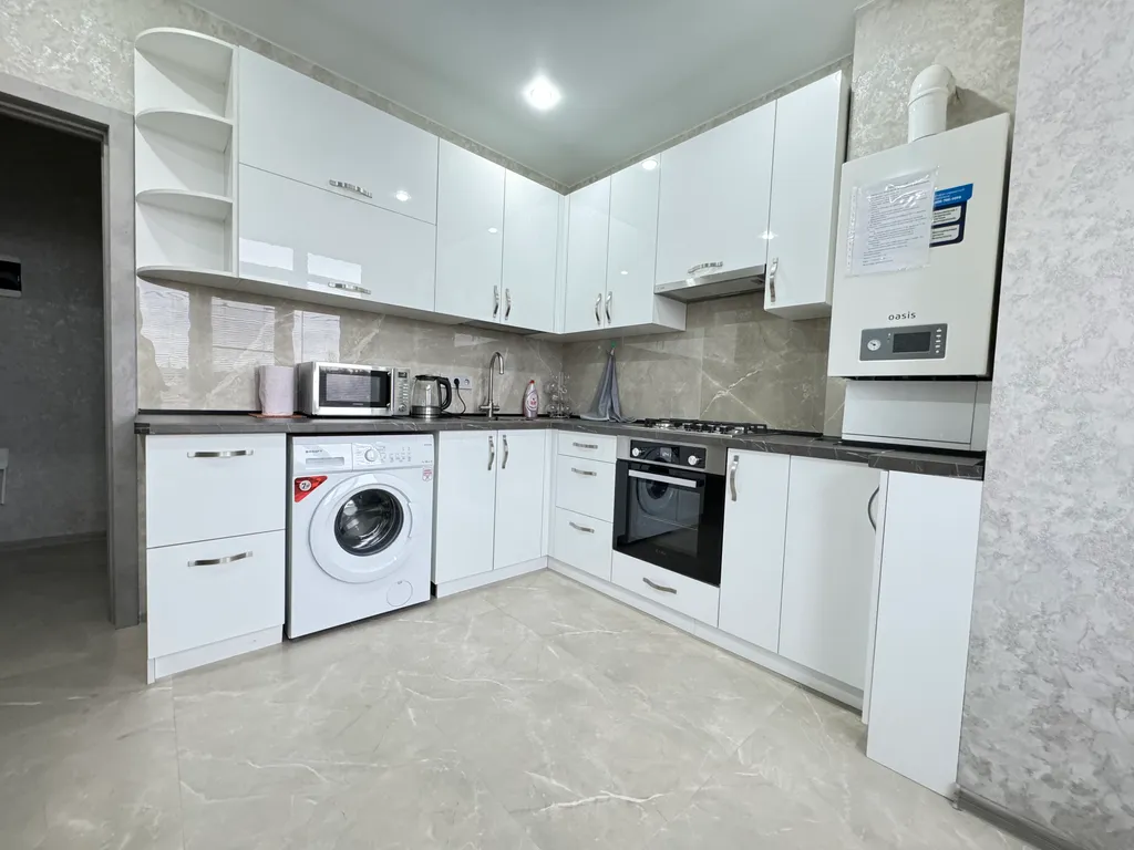 Уютная просторная квартира у моря на 1 линии — аренда посуточно в Таганрог