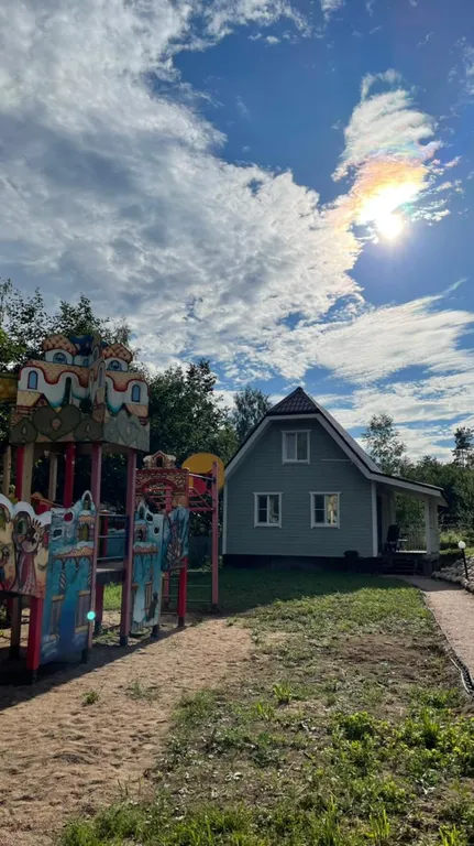 Дом с двумя спальнями и мансардой горнолыжный курорт Снежный