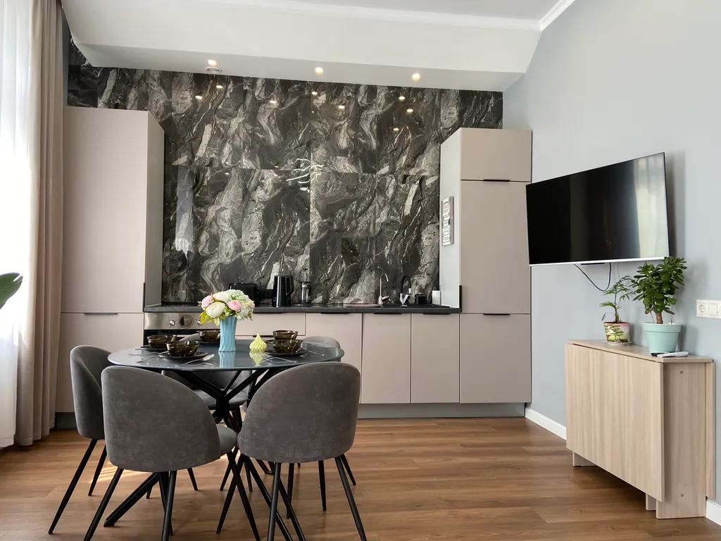 Комфортная квартира с высокими потолками около Корстона