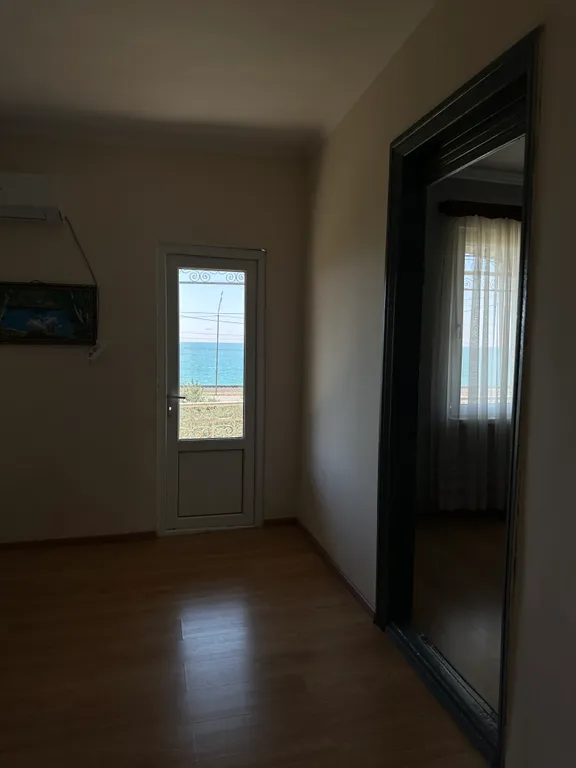 Дом на берегу моря