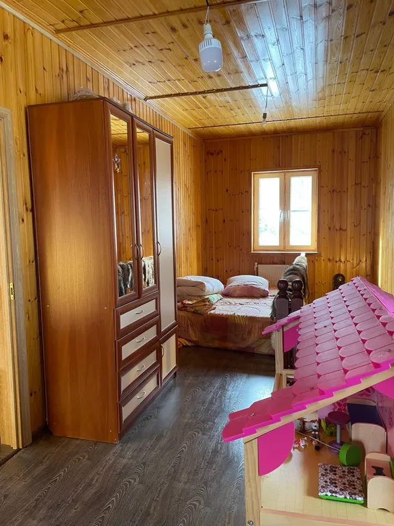 Двухэтажная загородная дача