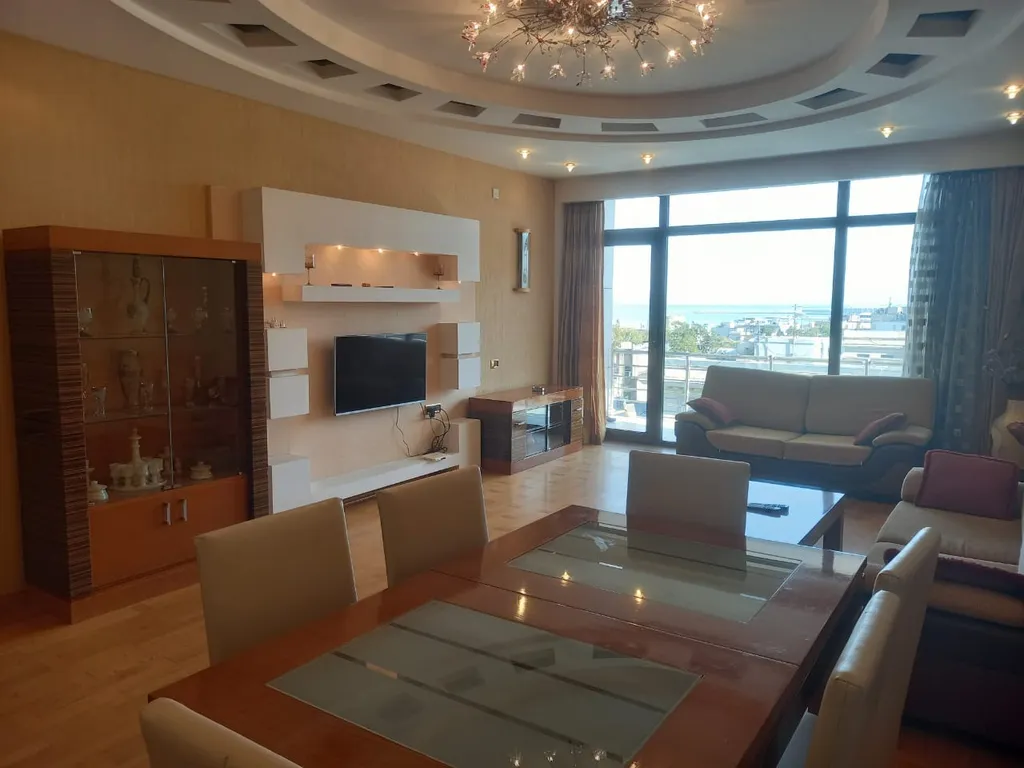 Квартира с видом на море и Пламенные Башни