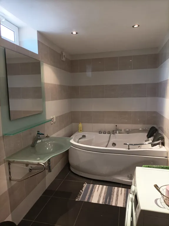 Дом на Комарова.