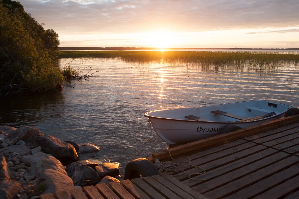 Дом у озера на Селигере