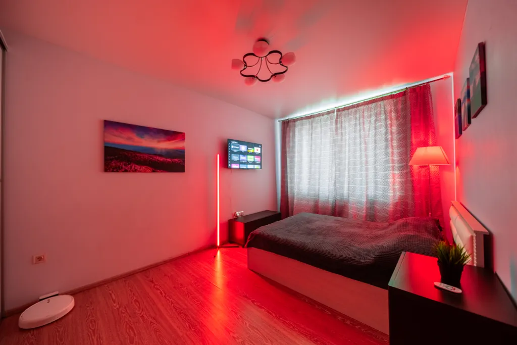 Атмосферная квартира с Алисой и умным светом у метро Дыбенко