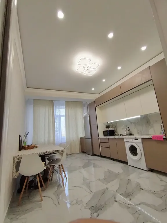 Квартира у фонтана