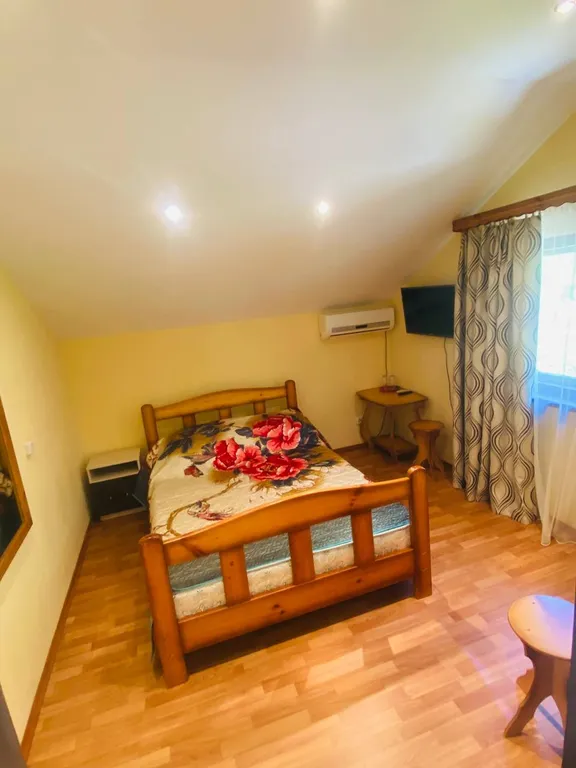 Дом в горах с видом на море