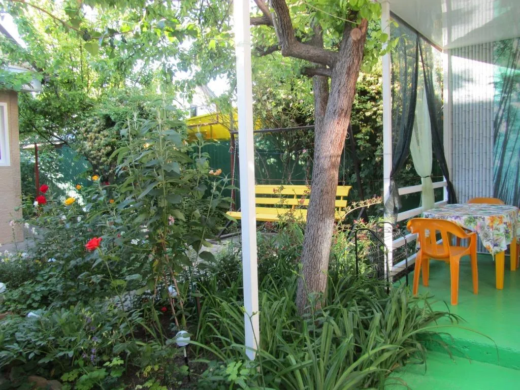 Квартира Квартира Уютная студия с собственной террасой для отдыха — Ейск