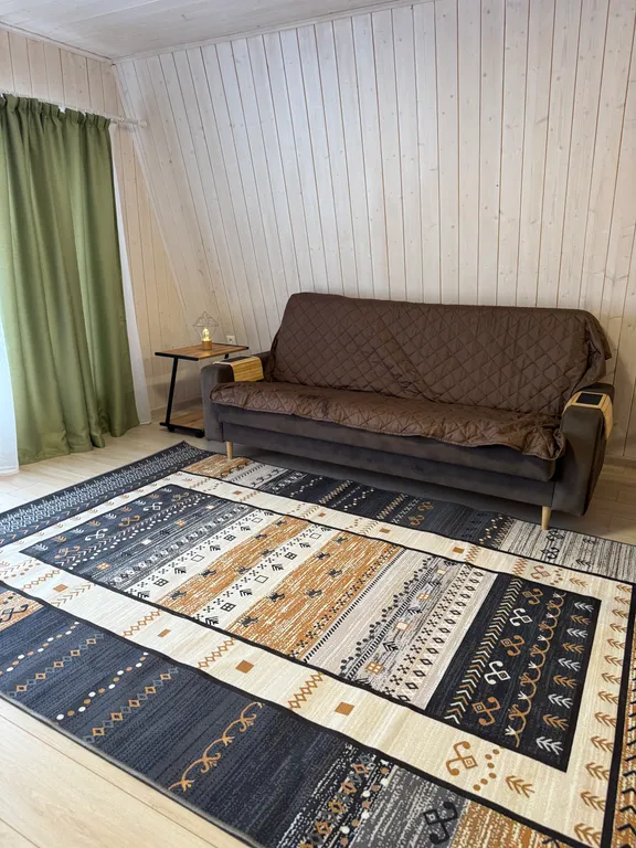 Уютный дом a-frame на окраине леса