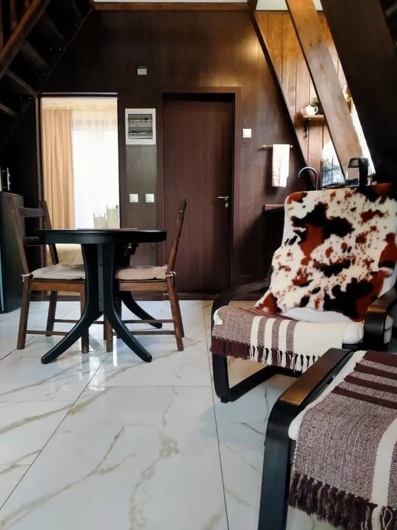 Уютный домик с видом на лес