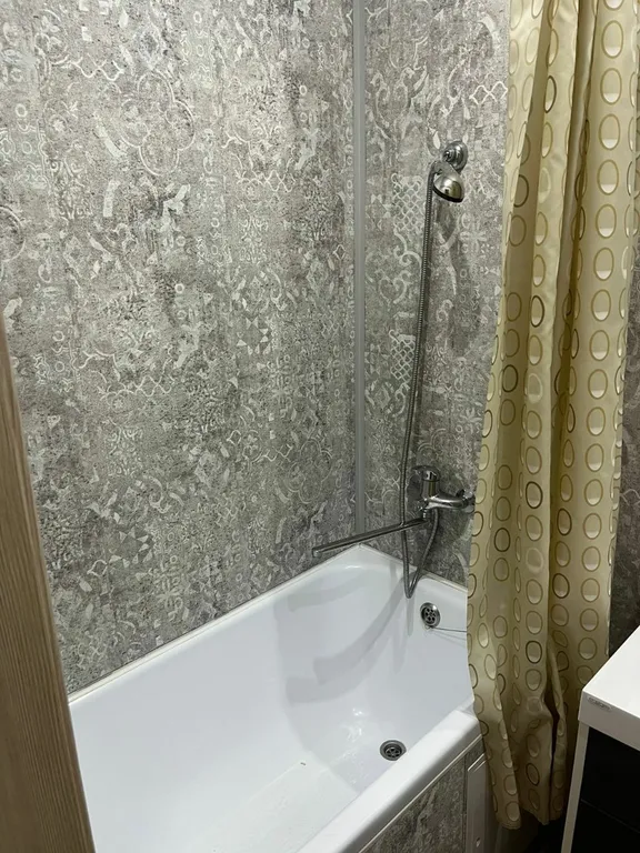 Однокомнатная квартира рядом с Волгой