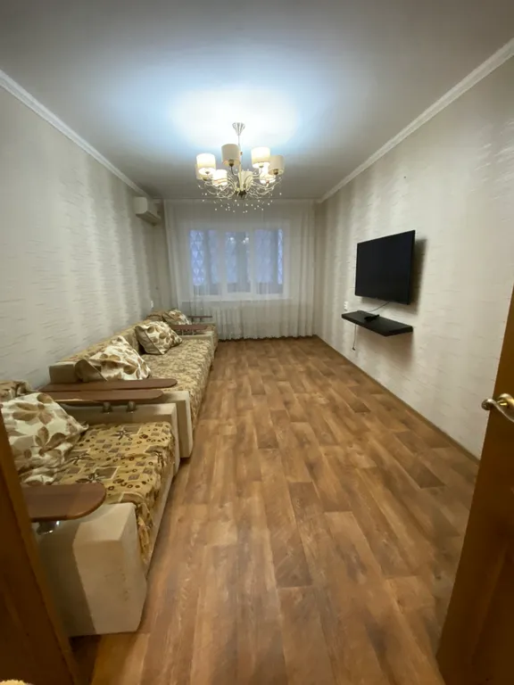 Квартира Уютная трехкомнатная квартира в престижном районе города — Элиста