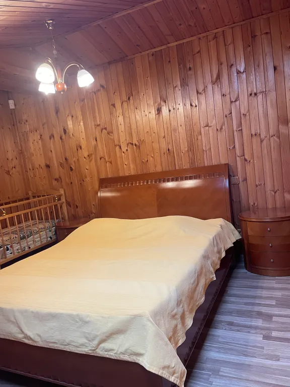 Уютный коттедж с бассейном на берегу реки Волга