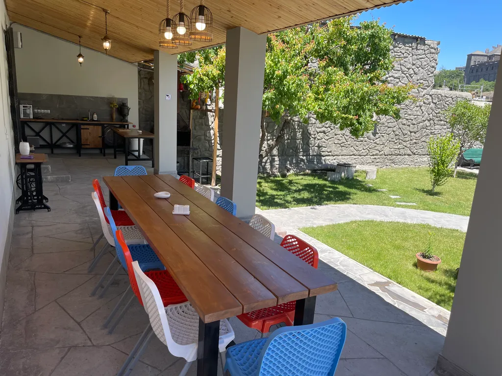 Шикарный дом в центре с бассейном